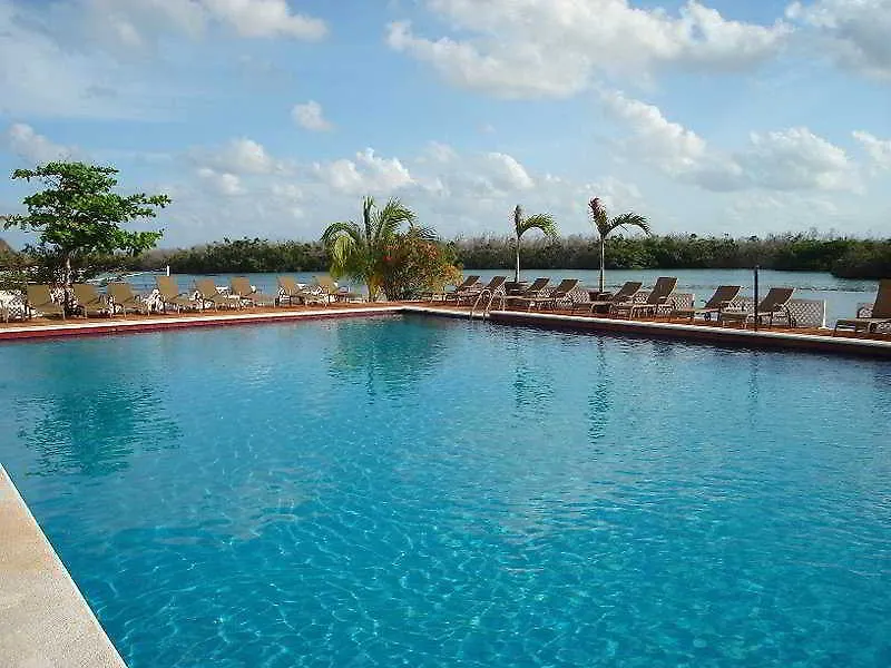 Elan Resort And Spa Cancun Hotel